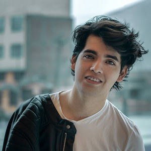 Meet your Posher, Christopher